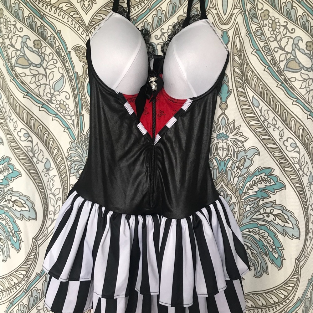Sexy pirate costume
